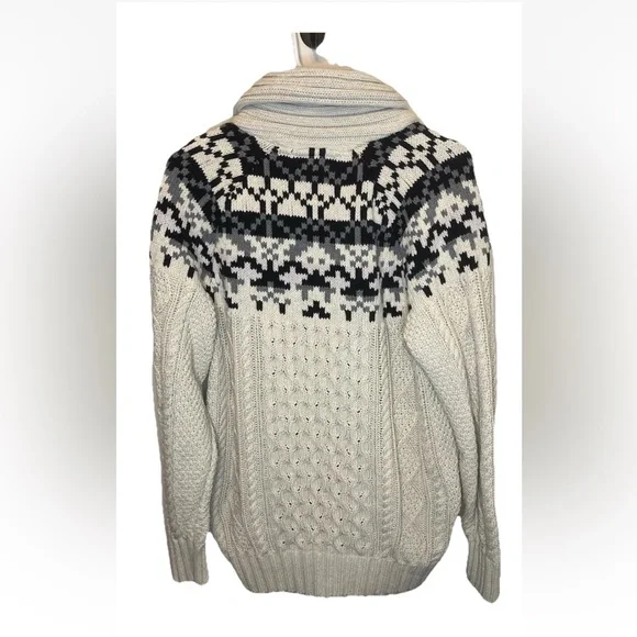 L.L. Bean Signature Fisherman Cream Black Cable Knit Cotton Sweater Sz M EUC - Picture 8 of 8